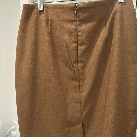 Bailey 44 lace contrast peplum top with Banana Republic skirt - Picture 3 of 6